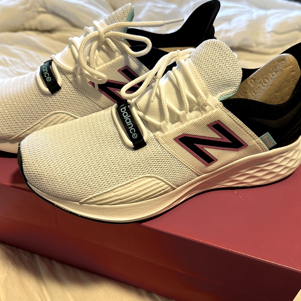 NWT women’s New Balance